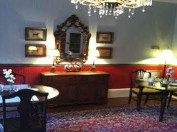 Oak Manor Inn Hartsville Bagian luar foto
