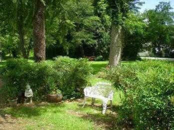 Oak Manor Inn Hartsville Bagian luar foto